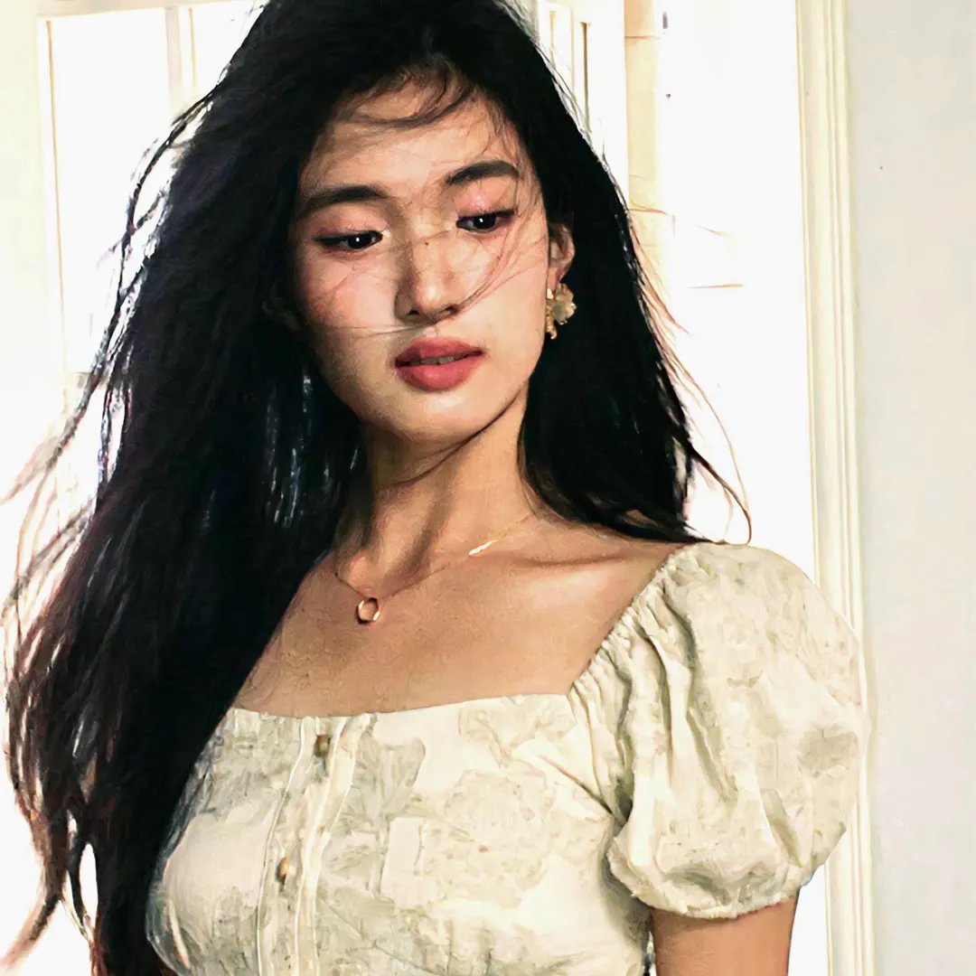 寒门状元,竟是落难千金$满级千金从高考状元开始